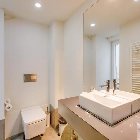 Akicity Graca Story * Лиссабон