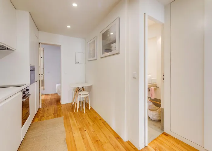 Akicity Graca Story Лісабон